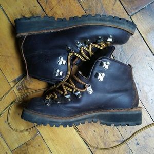 Danner Hiking boots barely used